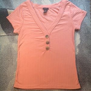 Women’s Rue 21 Vneck T